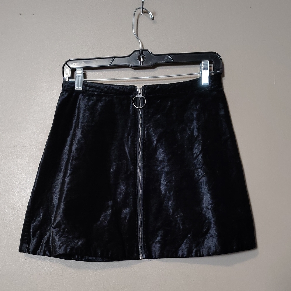 Free People Black Velvet Full Front Zip Mini Skirt Size 4